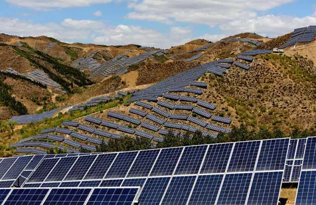 来党中央引领脱贫攻坚纪实CQ9电子app十八大以(图5) 来党中央引领脱贫攻坚纪实CQ9电子app十八大以(图5)