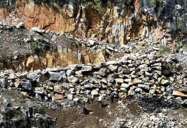 来党中央引领脱贫攻坚纪实CQ9电子app十八大以(图10) 来党中央引领脱贫攻坚纪实CQ9电子app十八大以(图10)