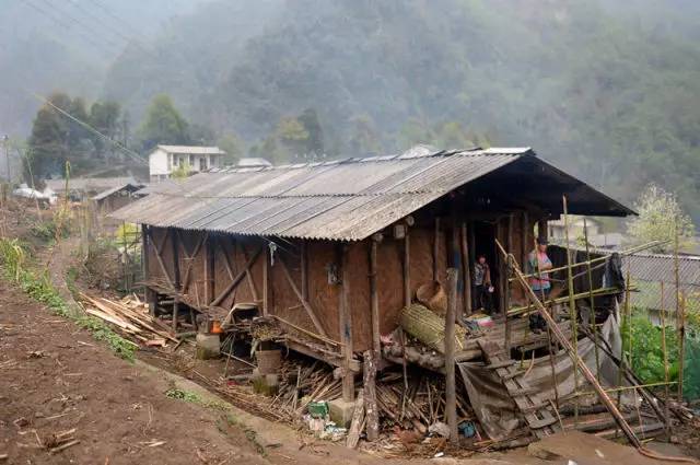 来党中央引领脱贫攻坚纪实CQ9电子app十八大以(图17) 来党中央引领脱贫攻坚纪实CQ9电子app十八大以(图17)